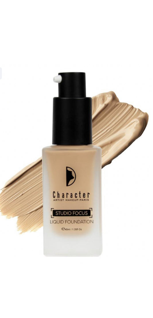 Character Studio Focus Liquid Foundation