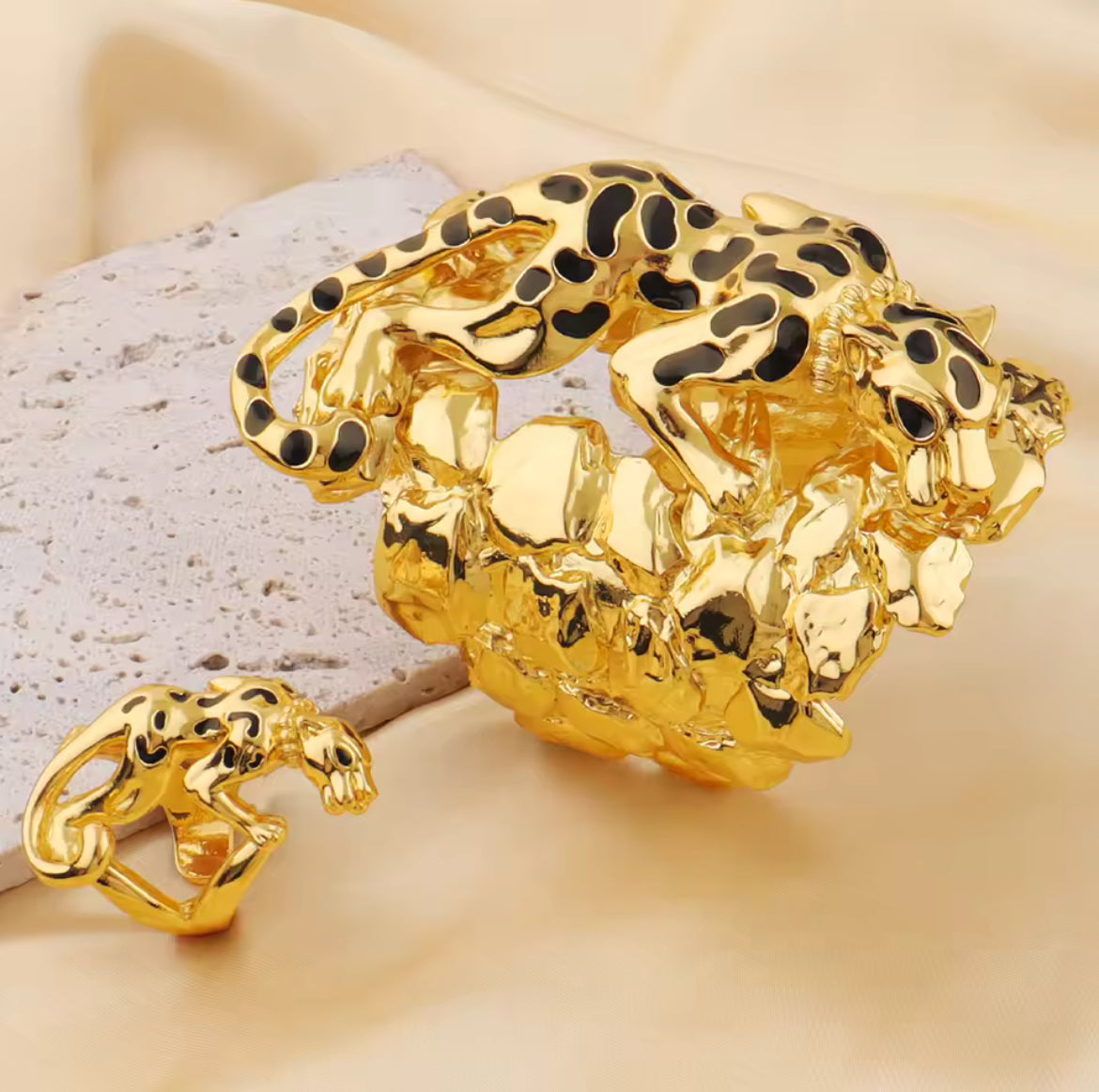 Vintage Black Leopard Jewelry Set | 24K Gold Plated Bangles & Ring for Women