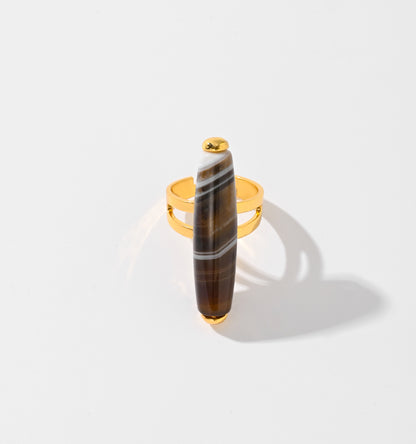 Stylish Brown and White Striped Stone Ring Suitable for Women in the Middle East Gold-plated Ring _ someta collection